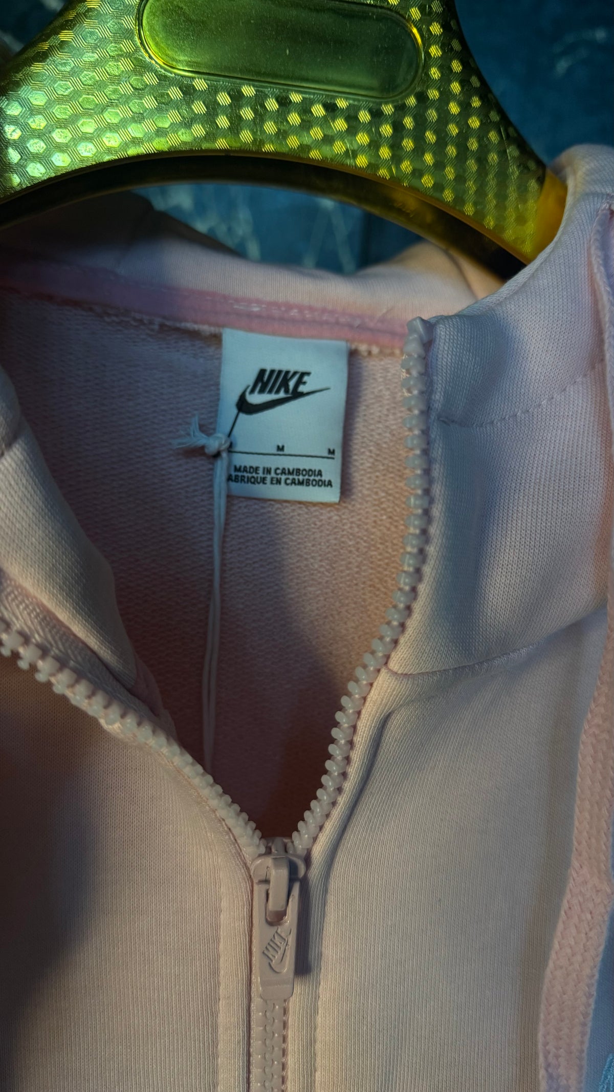 Nike Fermuarlı Kapüşonlu Pembe Hırka